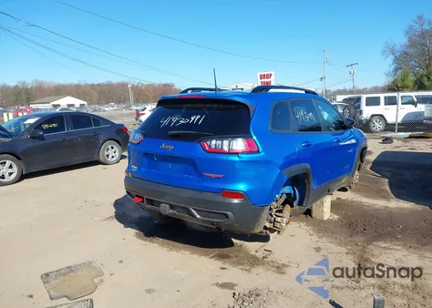 2022 Jeep Cherokee Trailhawk 4X4 from USA, damaged, VIN 1C4PJMBX5ND553336
